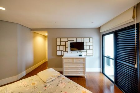 Apartamento à venda com 230m², 4 quartos e 3 vagasSuíte 01