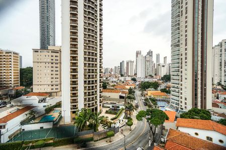 Apartamento à venda com 230m², 4 quartos e 3 vagasVista da varanda