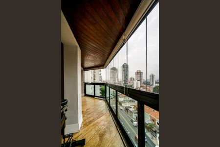 Apartamento à venda com 230m², 4 quartos e 3 vagasVaranda