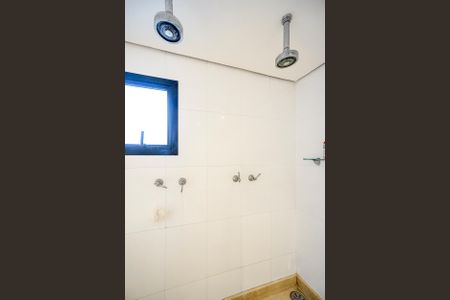 Apartamento à venda com 230m², 4 quartos e 3 vagasChuveiro