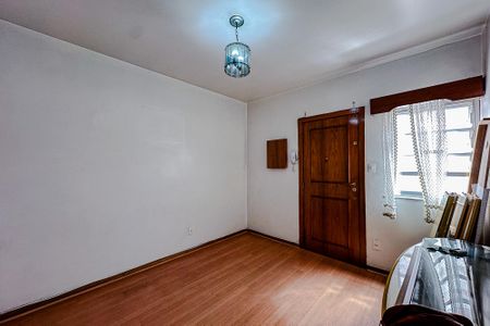 Apartamento à venda com 76m², 2 quartos e sem vagaSala