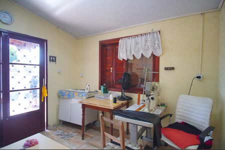 Casa à venda com 180m², 4 quartos e 2 vagasÁrea de Serviço