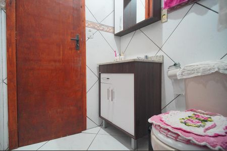 Casa à venda com 180m², 4 quartos e 2 vagasBanheiro 1