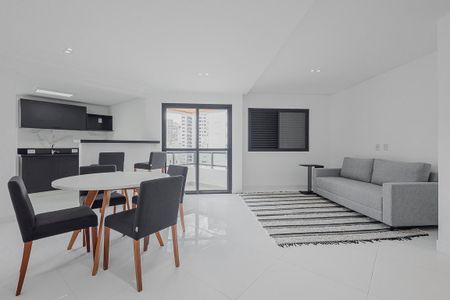 Apartamento para alugar com 110m², 2 quartos e 3 vagasSala