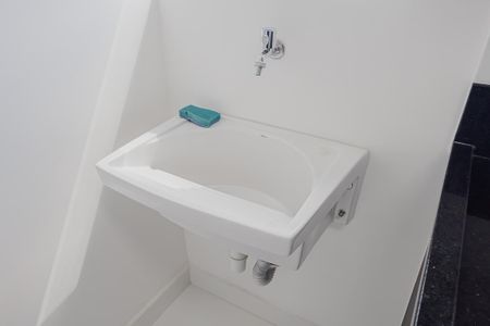 Apartamento para alugar com 110m², 2 quartos e 3 vagasBanheiro de Serviço