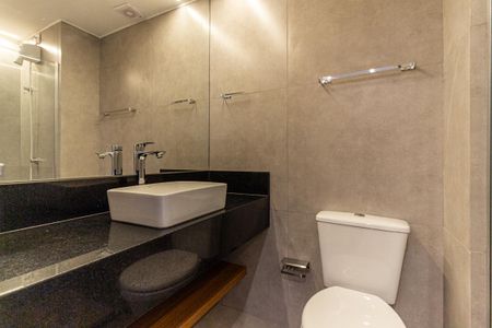 Studio para alugar com 30m², 1 quarto e sem vaga Studio para alugar com 30m², 1 quarto e sem vagaBanheiro