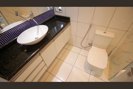 Apartamento para alugar com 64m², 3 quartos e 1 vaga Apartamento para alugar com 64m², 3 quartos e 1 vagaBanheiro