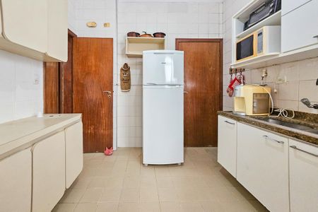 Apartamento para alugar com 107m², 2 quartos e 2 vagasCozinha
