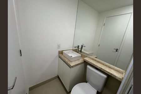 Apartamento para alugar com 37m², 2 quartos e sem vagaBanheiro