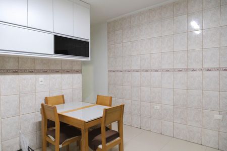 Casa à venda com 138m², 3 quartos e 1 vaga Casa à venda com 138m², 3 quartos e 1 vagaCozinha