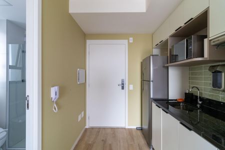 Studio à venda com 28m², 1 quarto e sem vaga Studio à venda com 28m², 1 quarto e sem vagaCozinha