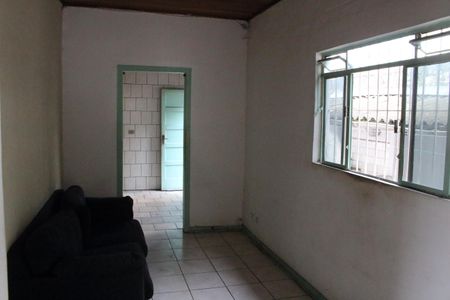 Casa para alugar com 130m², 1 quarto e 6 vagasSala