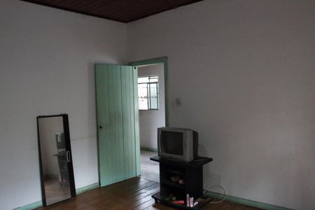 Casa para alugar com 130m², 1 quarto e 6 vagasQuarto 1
