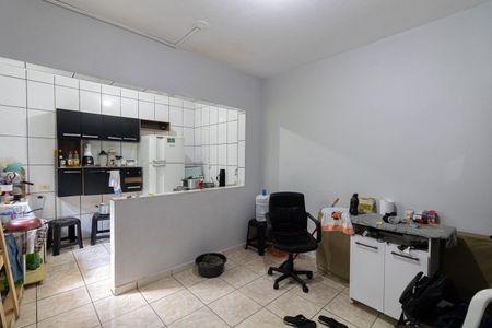 Casa à venda com 250m², 3 quartos e 1 vagaSala