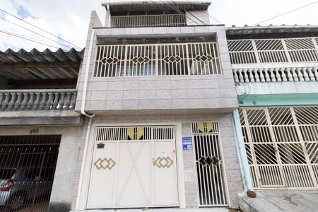Casa à venda com 250m², 3 quartos e 1 vagaFachada