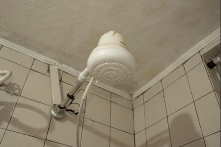 Casa de condomínio para alugar com 29m², 1 quarto e sem vagaBanheiro