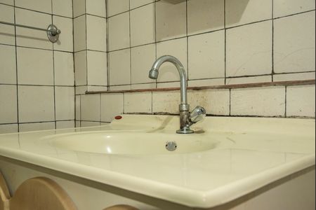 Casa de condomínio para alugar com 29m², 1 quarto e sem vagaBanheiro