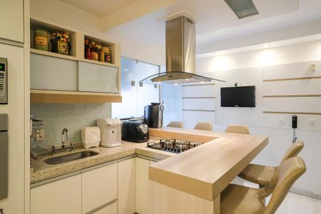 Apartamento à venda com 145m², 3 quartos e 2 vagasCozinha