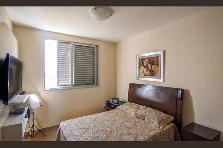 Apartamento para alugar com 95m², 3 quartos e 2 vagas Apartamento para alugar com 95m², 3 quartos e 2 vagasSuíte