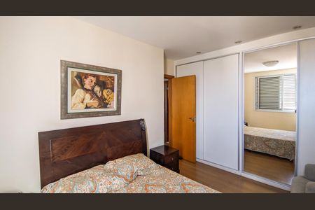 Apartamento para alugar com 95m², 3 quartos e 2 vagas Apartamento para alugar com 95m², 3 quartos e 2 vagasSuíte