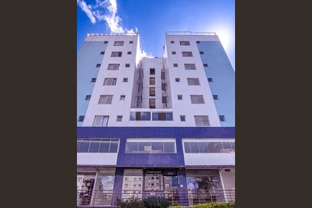 Apartamento para alugar com 95m², 3 quartos e 2 vagas Apartamento para alugar com 95m², 3 quartos e 2 vagasFachada