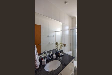 Apartamento para alugar com 95m², 3 quartos e 2 vagas Apartamento para alugar com 95m², 3 quartos e 2 vagasBanheiro 2