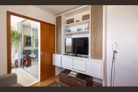 Apartamento para alugar com 95m², 3 quartos e 2 vagas Apartamento para alugar com 95m², 3 quartos e 2 vagasQuarto