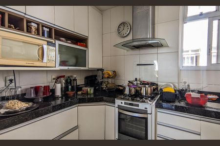 Apartamento para alugar com 95m², 3 quartos e 2 vagas Apartamento para alugar com 95m², 3 quartos e 2 vagasCozinha e Área de Serviço