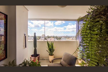 Apartamento para alugar com 95m², 3 quartos e 2 vagas Apartamento para alugar com 95m², 3 quartos e 2 vagasVaranda