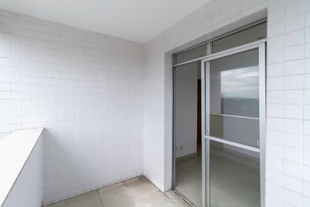 Apartamento à venda com 192m², 3 quartos e 3 vagas Apartamento à venda com 192m², 3 quartos e 3 vagasVaranda do quarto 2