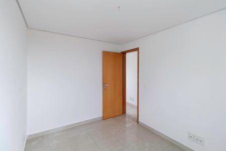 Apartamento à venda com 192m², 3 quartos e 3 vagas Apartamento à venda com 192m², 3 quartos e 3 vagasQuarto 1