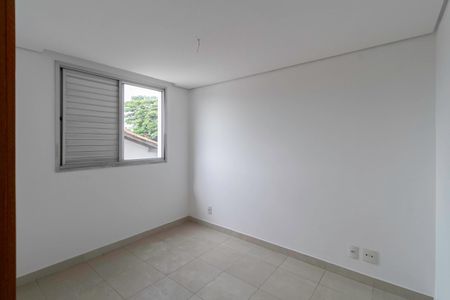 Apartamento à venda com 192m², 3 quartos e 3 vagas Apartamento à venda com 192m², 3 quartos e 3 vagasQuarto 1