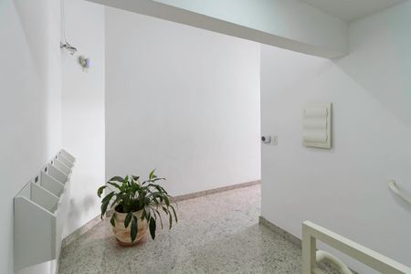 Apartamento à venda com 192m², 3 quartos e 3 vagas Apartamento à venda com 192m², 3 quartos e 3 vagasHall social