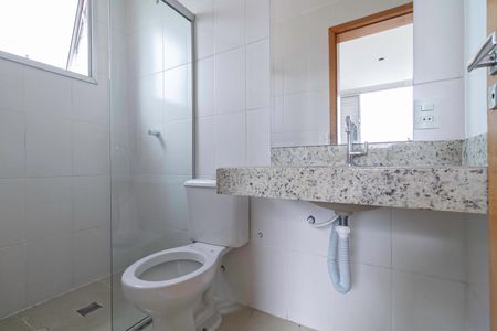 Apartamento à venda com 192m², 3 quartos e 3 vagas Apartamento à venda com 192m², 3 quartos e 3 vagasBanheiro da suíte