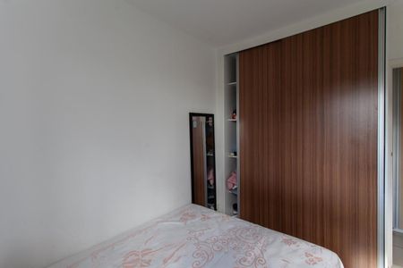 Apartamento à venda com 100m², 3 quartos e 2 vagasQuarto 2