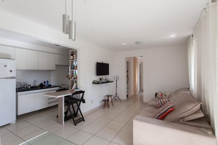 Apartamento à venda com 100m², 3 quartos e 2 vagasSala