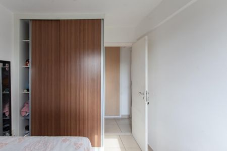 Apartamento à venda com 100m², 3 quartos e 2 vagasQuarto 2