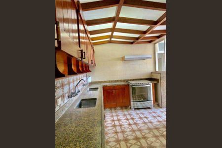 Apartamento à venda com 260m², 3 quartos e 4 vagas