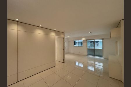 Apartamento à venda com 101m², 3 quartos e 2 vagasSala