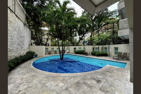 Apartamento à venda com 101m², 3 quartos e 2 vagasÁrea comum - piscina