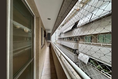 Apartamento à venda com 101m², 3 quartos e 2 vagasVaranda da sala e da suíte