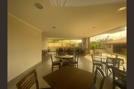 Apartamento à venda com 134m², 3 quartos e 1 vaga Apartamento à venda com 134m², 3 quartos e 1 vagaÁrea comum - Salão de festas