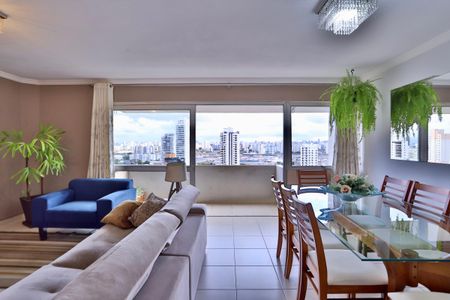 Apartamento à venda com 134m², 3 quartos e 1 vaga Apartamento à venda com 134m², 3 quartos e 1 vagaSala