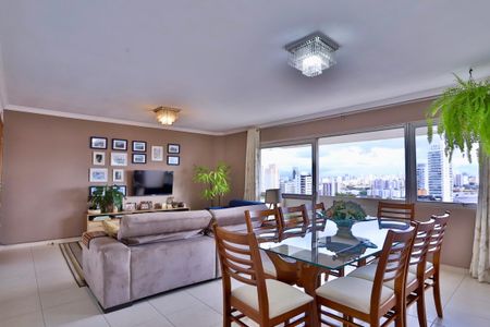 Apartamento à venda com 134m², 3 quartos e 1 vaga Apartamento à venda com 134m², 3 quartos e 1 vagaSala