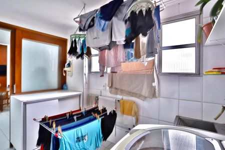Apartamento à venda com 134m², 3 quartos e 1 vaga Apartamento à venda com 134m², 3 quartos e 1 vagaÁrea de Serviço