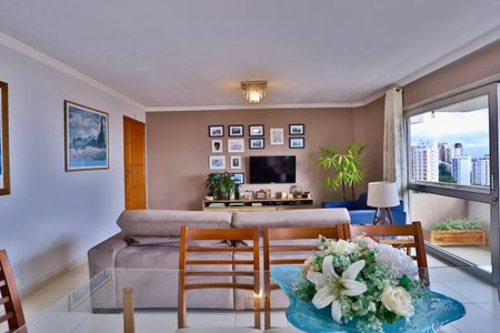 Apartamento à venda com 134m², 3 quartos e 1 vaga Apartamento à venda com 134m², 3 quartos e 1 vagaSala