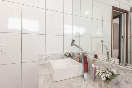 Apartamento à venda com 69m², 2 quartos e 1 vagaBanheiro 