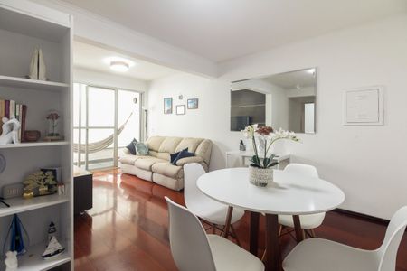 Apartamento à venda com 69m², 2 quartos e 1 vagaSala 