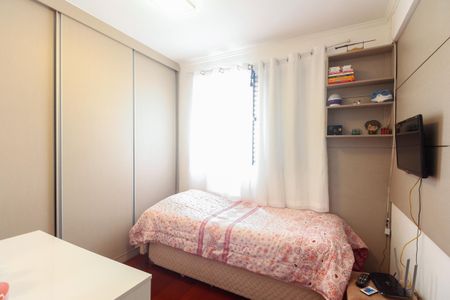 Apartamento à venda com 69m², 2 quartos e 1 vagaQuarto 2