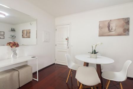 Apartamento à venda com 69m², 2 quartos e 1 vagaSala 